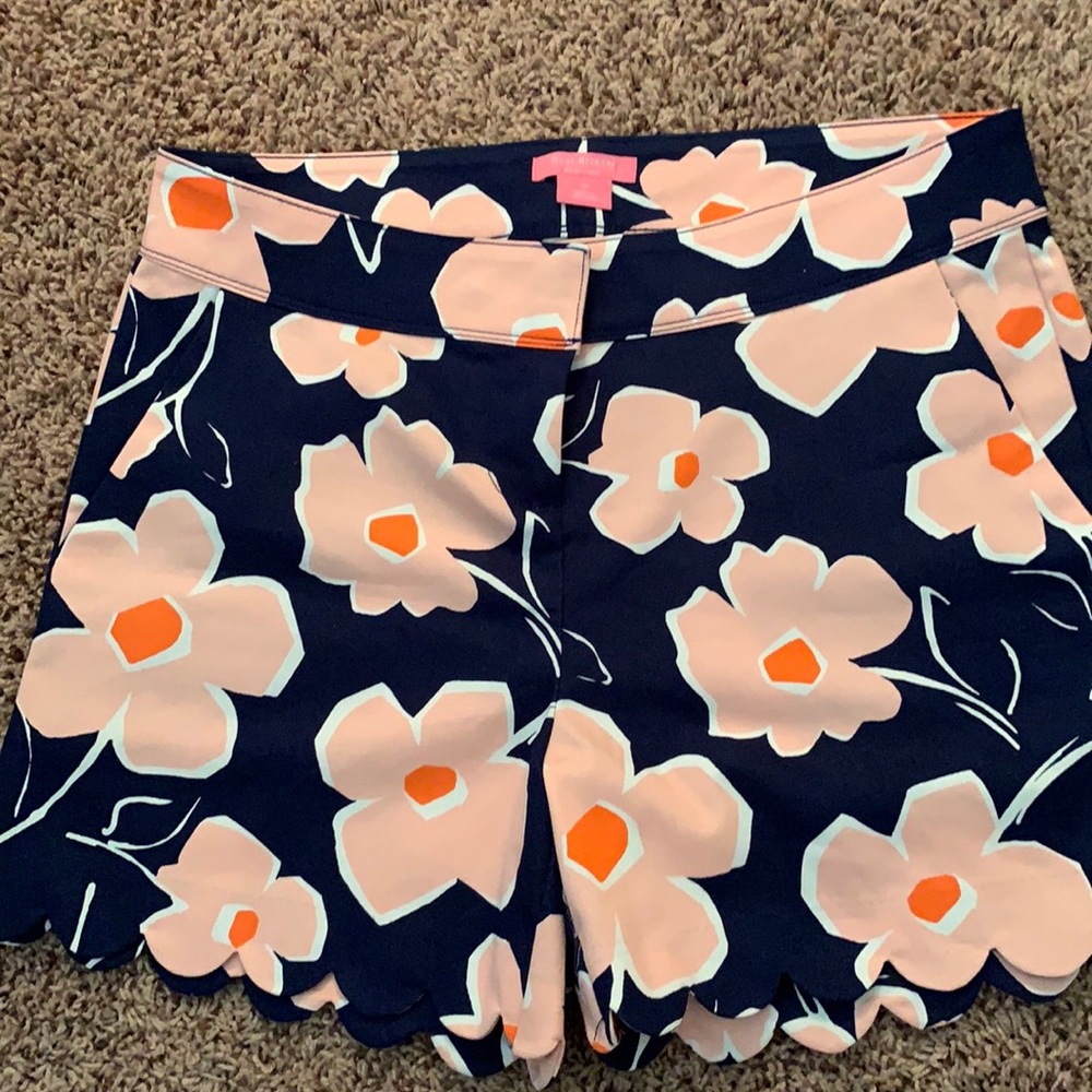 Isaac Mizrahi NEW Scallop Shorts